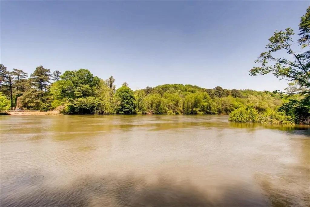 2610 Queen Anne Court, Sandy Springs, Georgia 30350, 2 Bedrooms Bedrooms, ,2 BathroomsBathrooms,Residential,Sold,2610 Queen Anne Court,6544106