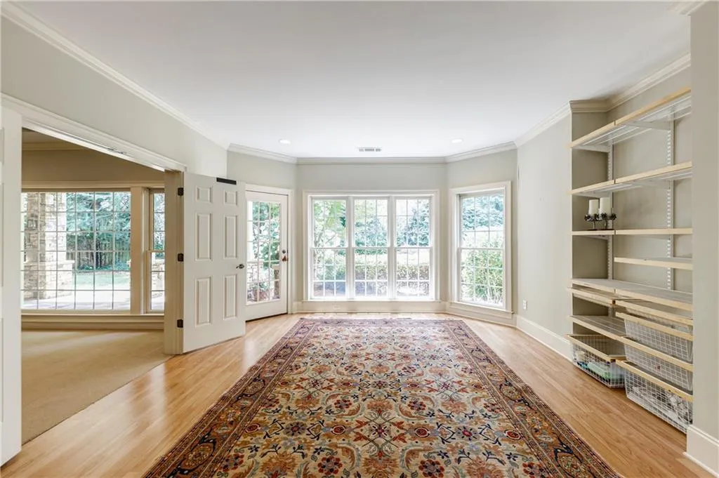 510 Park Gate Court, Atlanta, Georgia 30342, 5 Bedrooms Bedrooms, ,5 BathroomsBathrooms,Residential,Sold,510 Park Gate Court,6913431