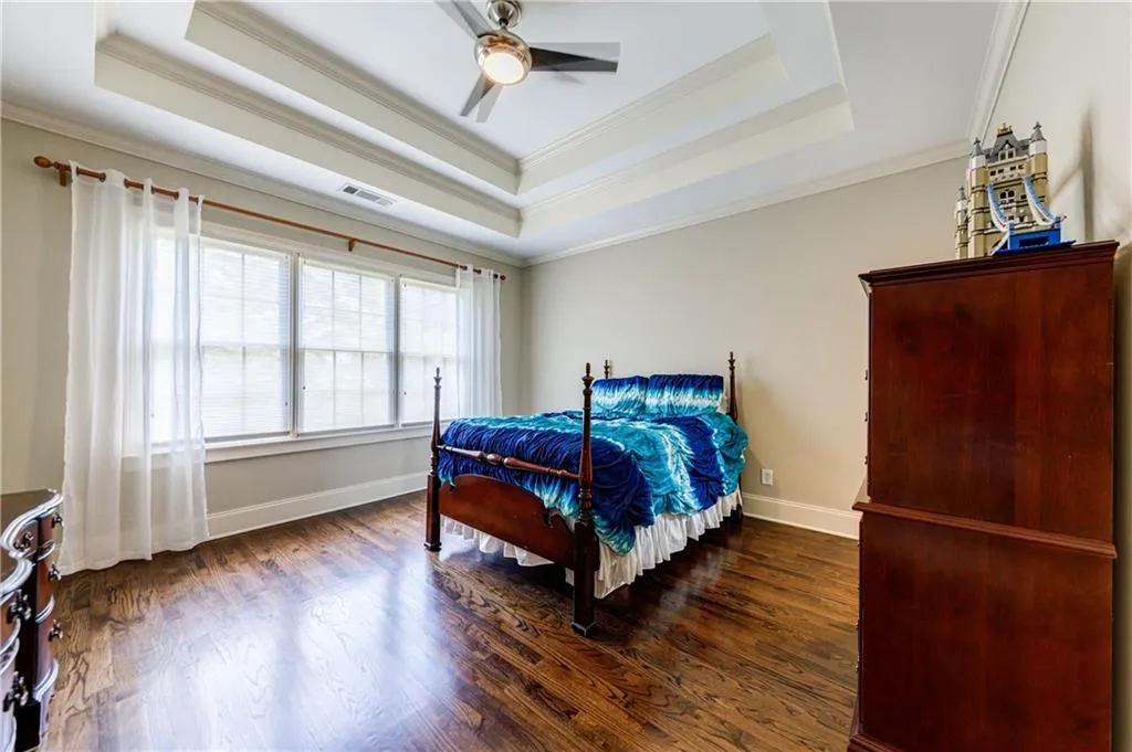 510 Park Gate Court, Atlanta, Georgia 30342, 5 Bedrooms Bedrooms, ,5 BathroomsBathrooms,Residential,Sold,510 Park Gate Court,6913431