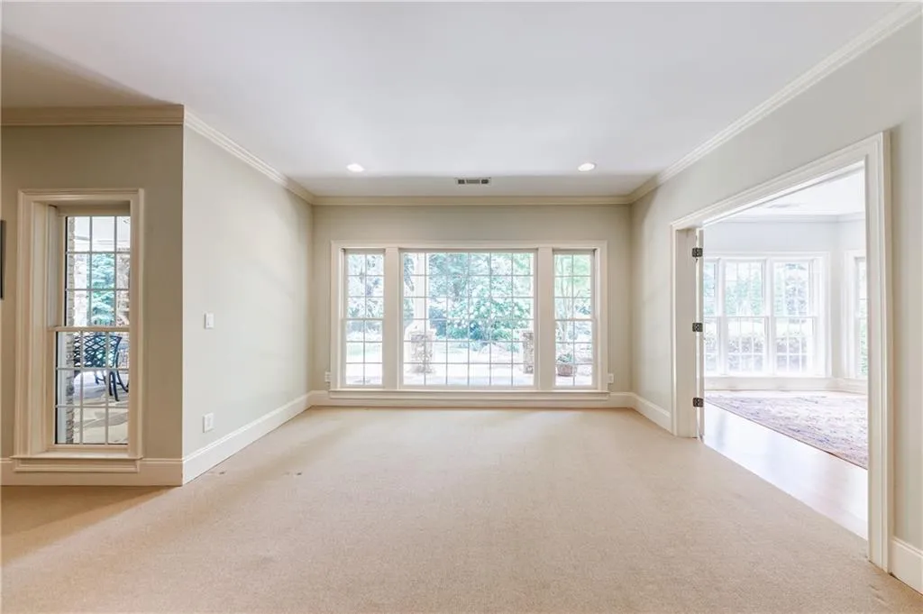 510 Park Gate Court, Atlanta, Georgia 30342, 5 Bedrooms Bedrooms, ,5 BathroomsBathrooms,Residential,Sold,510 Park Gate Court,6913431