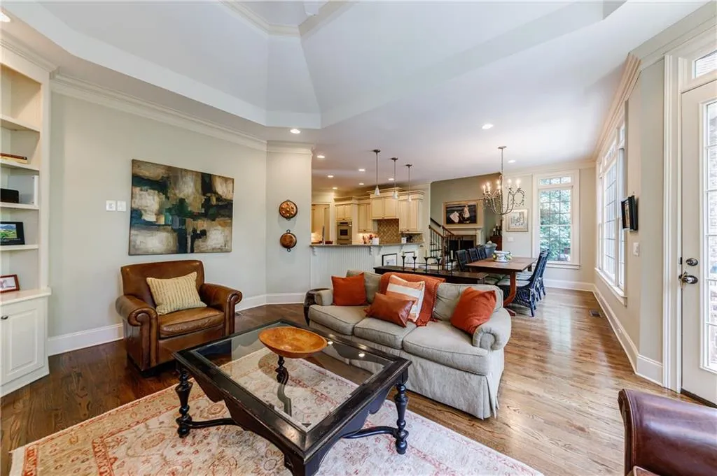 510 Park Gate Court, Atlanta, Georgia 30342, 5 Bedrooms Bedrooms, ,5 BathroomsBathrooms,Residential,Sold,510 Park Gate Court,6913431