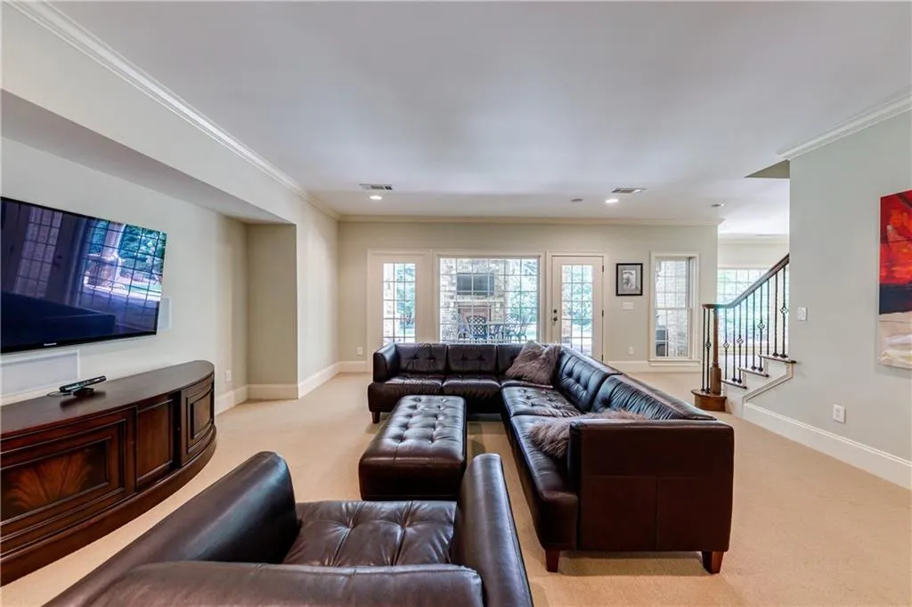 510 Park Gate Court, Atlanta, Georgia 30342, 5 Bedrooms Bedrooms, ,5 BathroomsBathrooms,Residential,Sold,510 Park Gate Court,6913431