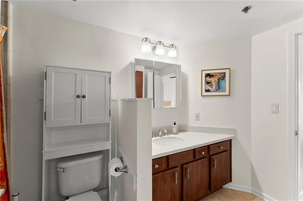 275 13th Street Ne Unit 502, Atlanta, Georgia 30309, 2 Bedrooms Bedrooms, ,1 BathroomBathrooms,Residential,For Sale,275 13th Street Ne Unit 502,7670181