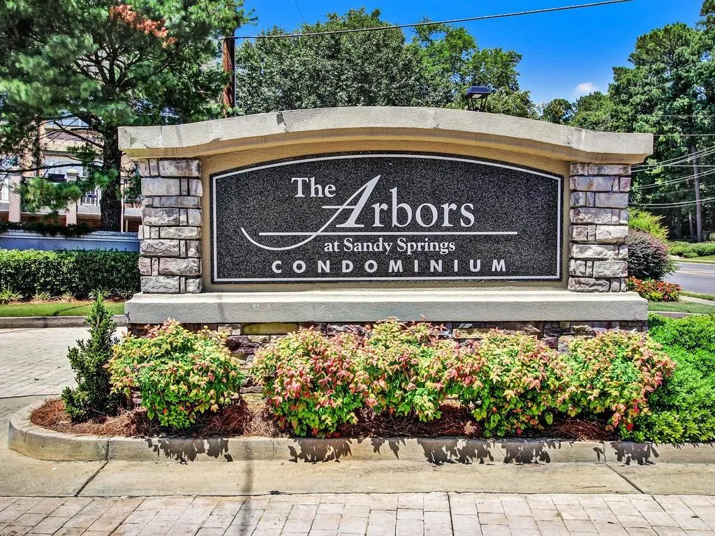 6940 Roswell Road Unit#20b, Sandy Springs, Georgia 30328, 2 Bedrooms Bedrooms, ,1 BathroomBathrooms,Residential,Sold,6940 Roswell Road Unit#20b,6590949