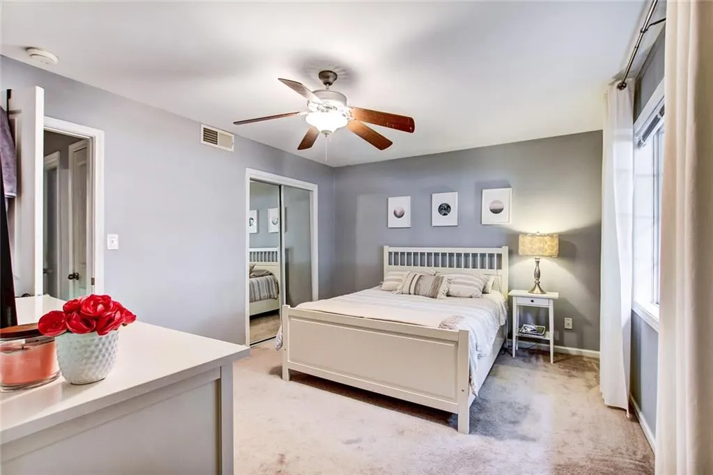 6940 Roswell Road Unit#20b, Sandy Springs, Georgia 30328, 2 Bedrooms Bedrooms, ,1 BathroomBathrooms,Residential,Sold,6940 Roswell Road Unit#20b,6590949