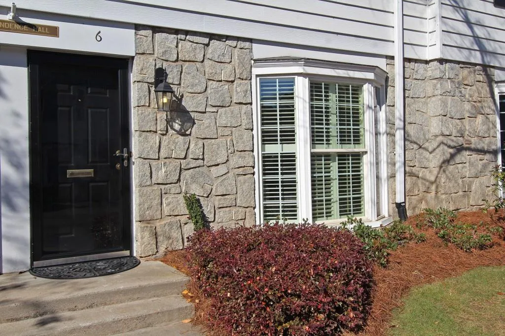 136 Peachtree Memorial Drive Nw Unit Ih6, Atlanta, Georgia 30309, 2 Bedrooms Bedrooms, ,1 BathroomBathrooms,Residential,Sold,136 Peachtree Memorial Drive Nw Unit Ih6,5937828