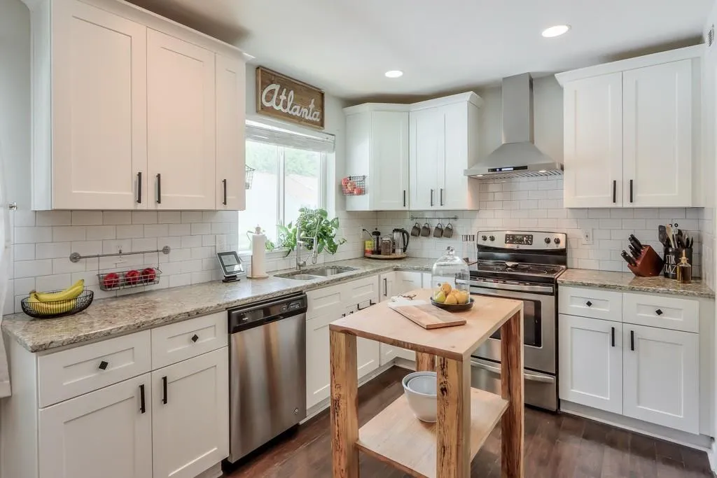 7319 Cardigan Circle, Sandy Springs, Georgia 30328, 4 Bedrooms Bedrooms, ,3 BathroomsBathrooms,Residential,Sold,7319 Cardigan Circle,7066714