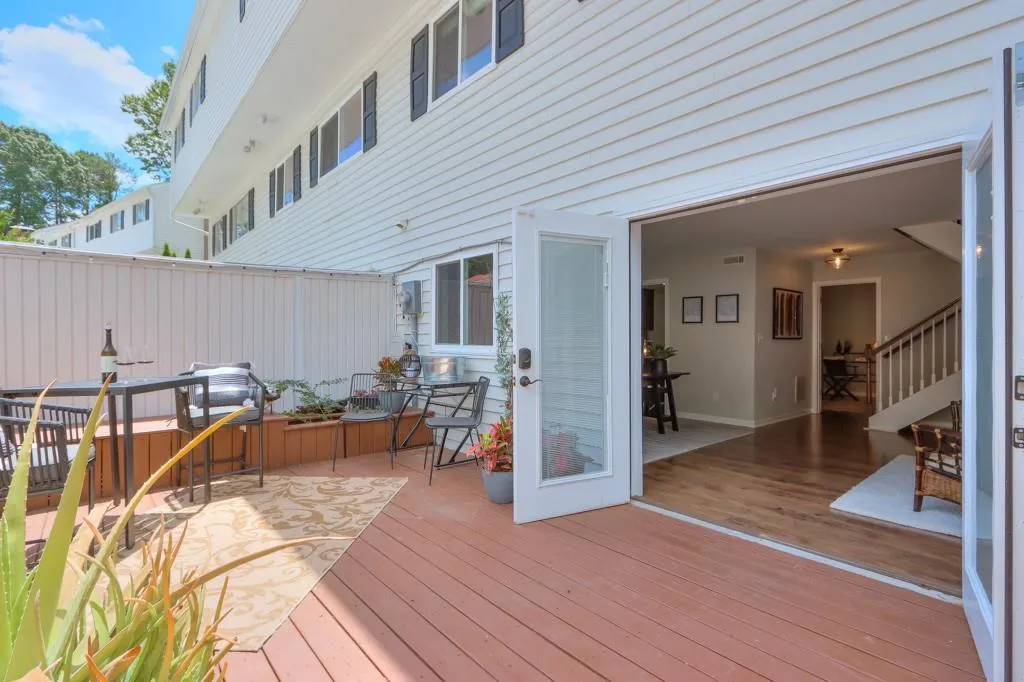 7319 Cardigan Circle, Sandy Springs, Georgia 30328, 4 Bedrooms Bedrooms, ,3 BathroomsBathrooms,Residential,Sold,7319 Cardigan Circle,7066714