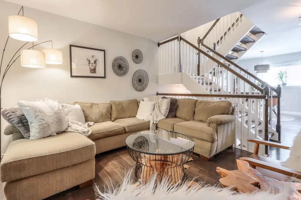 7319 Cardigan Circle, Sandy Springs, Georgia 30328, 4 Bedrooms Bedrooms, ,3 BathroomsBathrooms,Residential,Sold,7319 Cardigan Circle,7066714