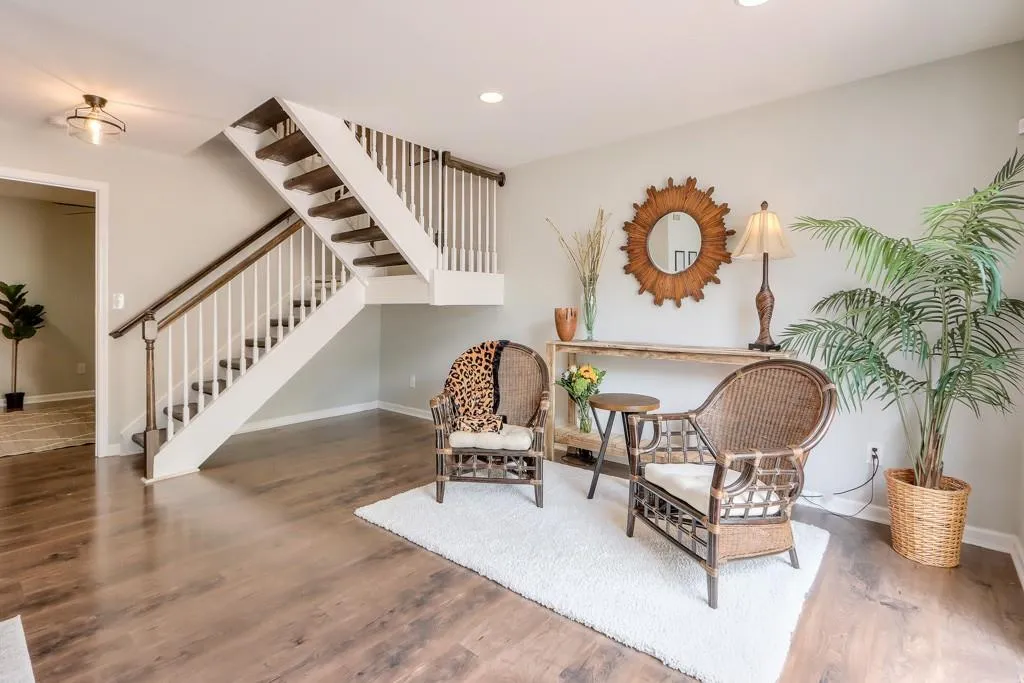 7319 Cardigan Circle, Sandy Springs, Georgia 30328, 4 Bedrooms Bedrooms, ,3 BathroomsBathrooms,Residential,Sold,7319 Cardigan Circle,7066714