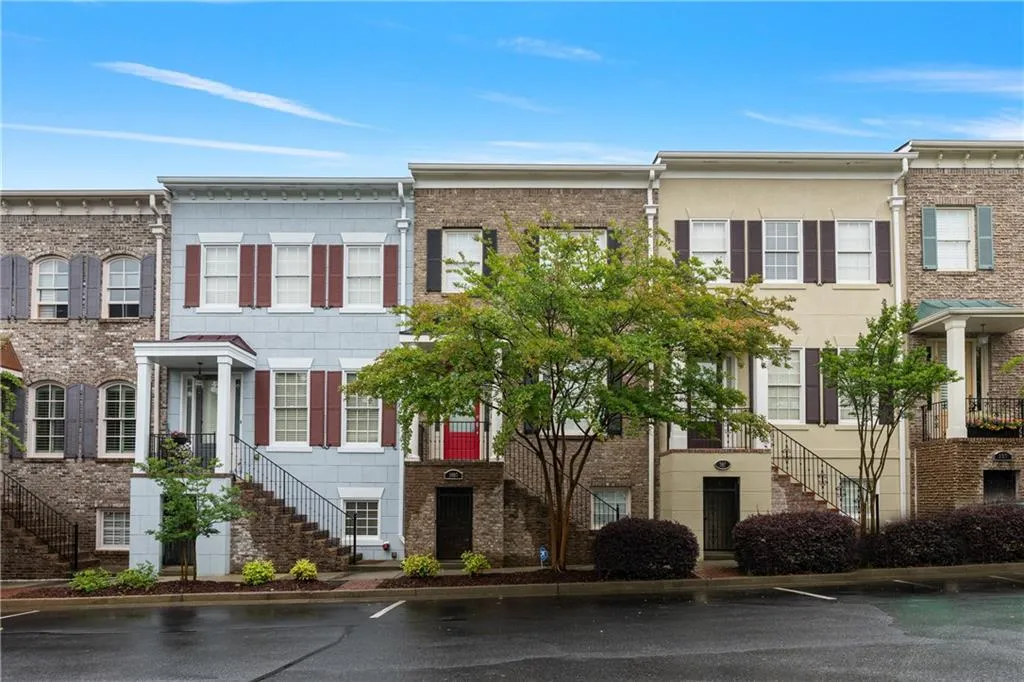 1003 Pearl Point Ne, Sandy Springs, Georgia 30328, 2 Bedrooms Bedrooms, ,3 BathroomsBathrooms,Residential,For Sale,1003 Pearl Point Ne,7578820