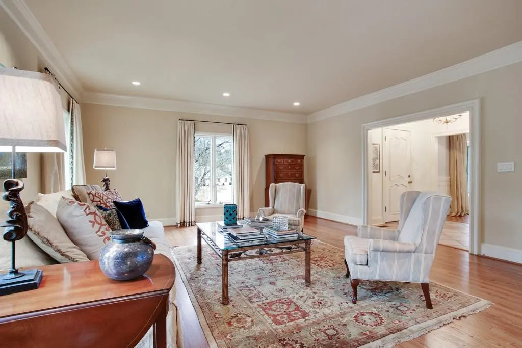 2886 Rivermeade Drive Nw, Atlanta, Georgia 30327, 4 Bedrooms Bedrooms, ,4 BathroomsBathrooms,Residential,Sold,2886 Rivermeade Drive Nw,5790114