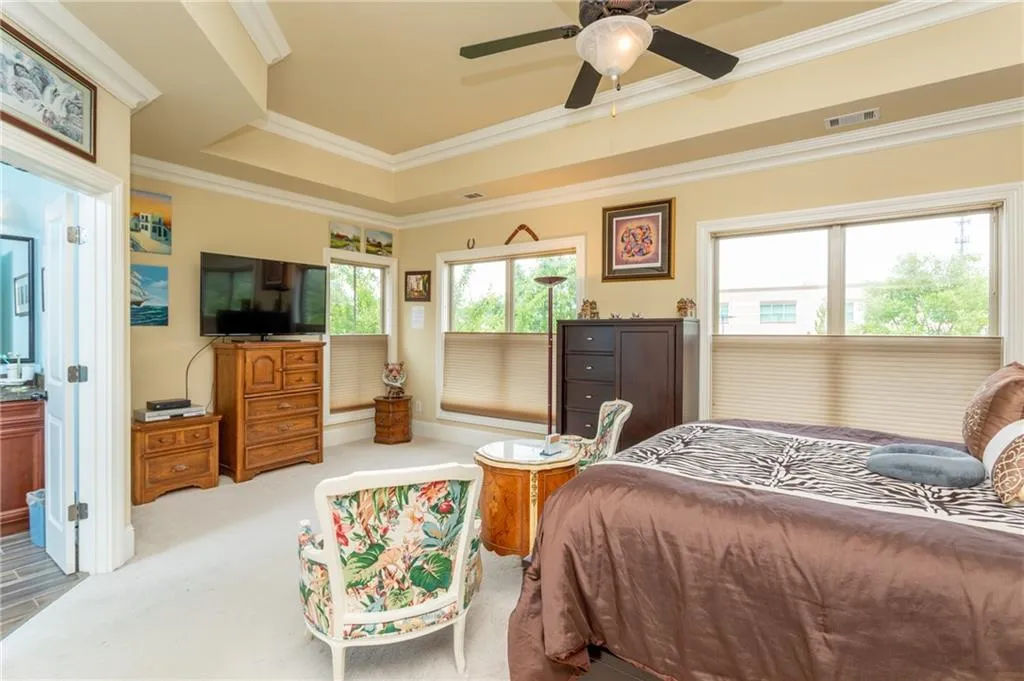 123 Alderwood Hill Unit 102, Sandy Springs, Georgia 30328, 4 Bedrooms Bedrooms, ,4 BathroomsBathrooms,Residential,Sold,123 Alderwood Hill Unit 102,6855362