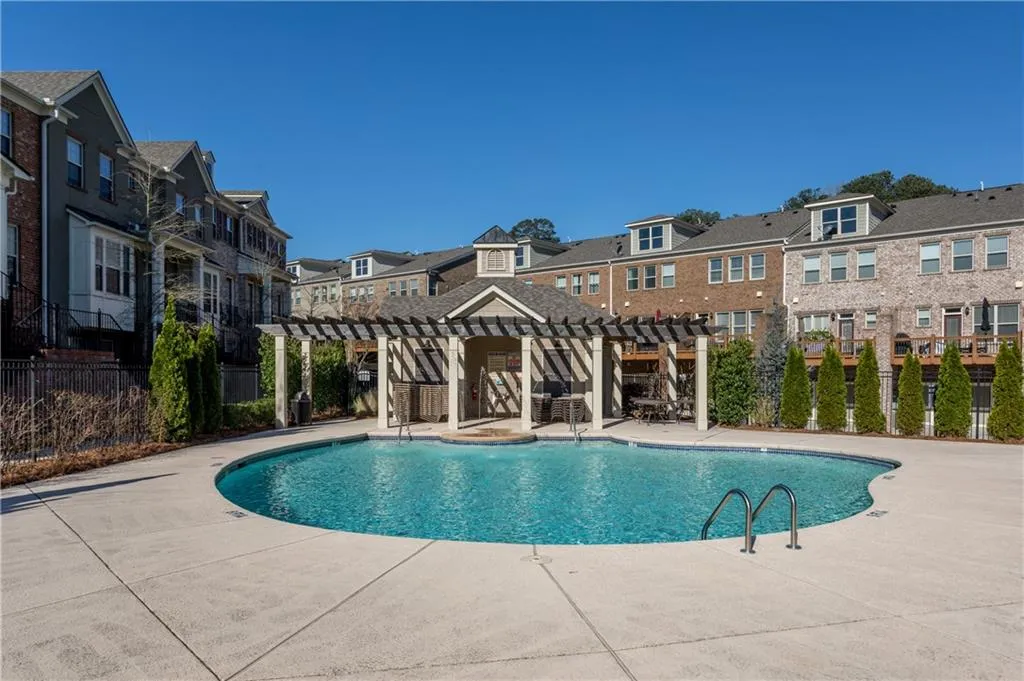 123 Alderwood Hill Unit 102, Sandy Springs, Georgia 30328, 4 Bedrooms Bedrooms, ,4 BathroomsBathrooms,Residential,Sold,123 Alderwood Hill Unit 102,6855362