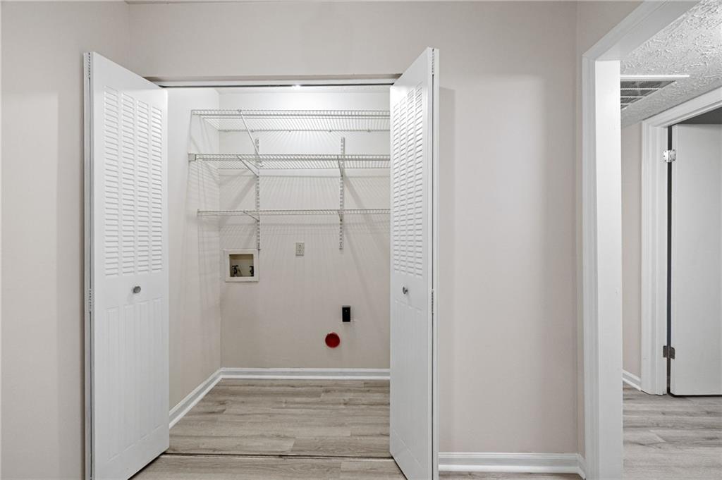 725 Dalrymple Road Unit 8D, Sandy Springs, Georgia 30328, 2 Bedrooms Bedrooms, ,2 BathroomsBathrooms,Residential,Sold,725 Dalrymple Road Unit 8D,7310908