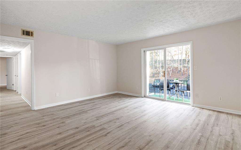 725 Dalrymple Road Unit 8D, Sandy Springs, Georgia 30328, 2 Bedrooms Bedrooms, ,2 BathroomsBathrooms,Residential,Sold,725 Dalrymple Road Unit 8D,7310908