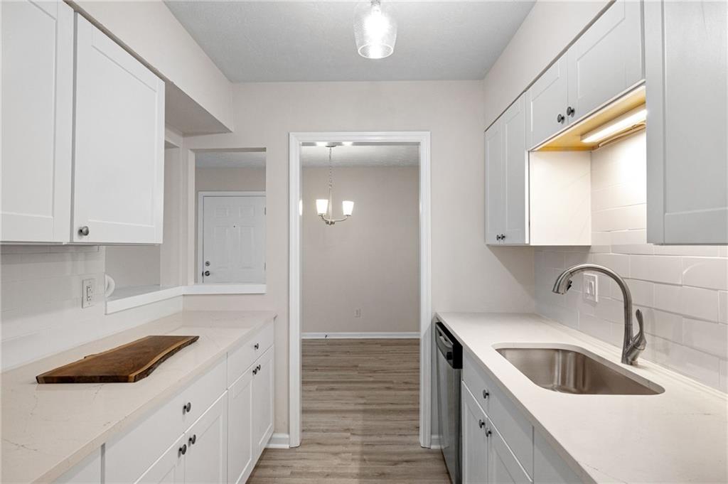 725 Dalrymple Road Unit 8D, Sandy Springs, Georgia 30328, 2 Bedrooms Bedrooms, ,2 BathroomsBathrooms,Residential,Sold,725 Dalrymple Road Unit 8D,7310908