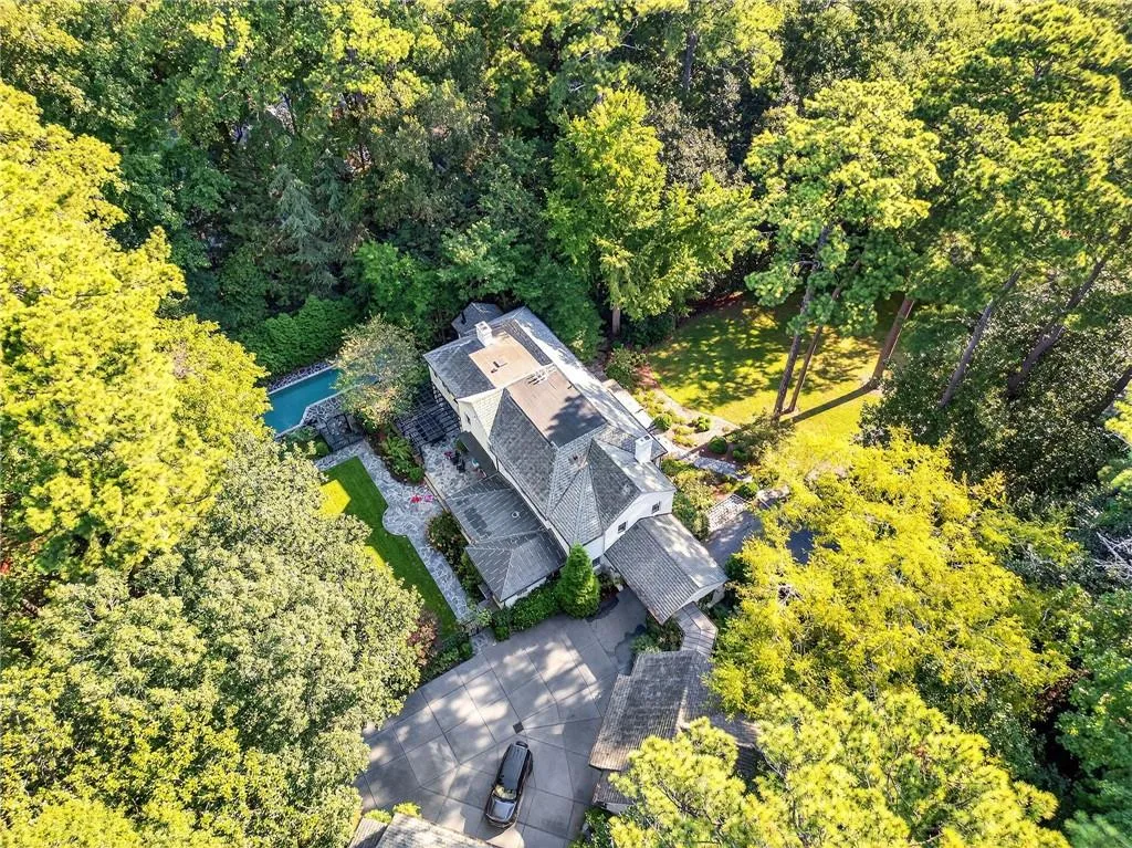 3540 Tuxedo Road Nw, Atlanta, Georgia 30305, 6 Bedrooms Bedrooms, ,8 BathroomsBathrooms,Residential,For Sale,3540 Tuxedo Road Nw,7644630