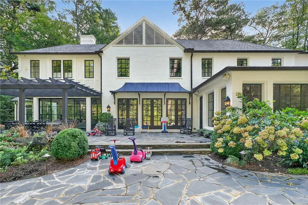 3540 Tuxedo Road Nw, Atlanta, Georgia 30305, 6 Bedrooms Bedrooms, ,8 BathroomsBathrooms,Residential,For Sale,3540 Tuxedo Road Nw,7644630