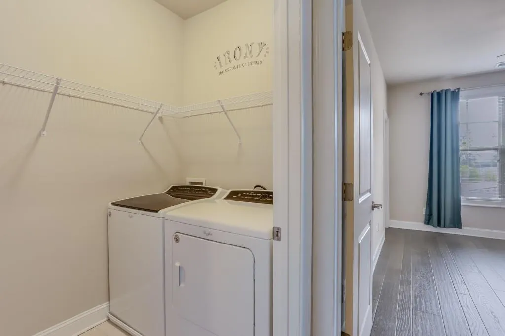 4224 Deming Circle, Sandy Springs, Georgia 30342, 3 Bedrooms Bedrooms, ,3 BathroomsBathrooms,Residential,Sold,4224 Deming Circle,6773223