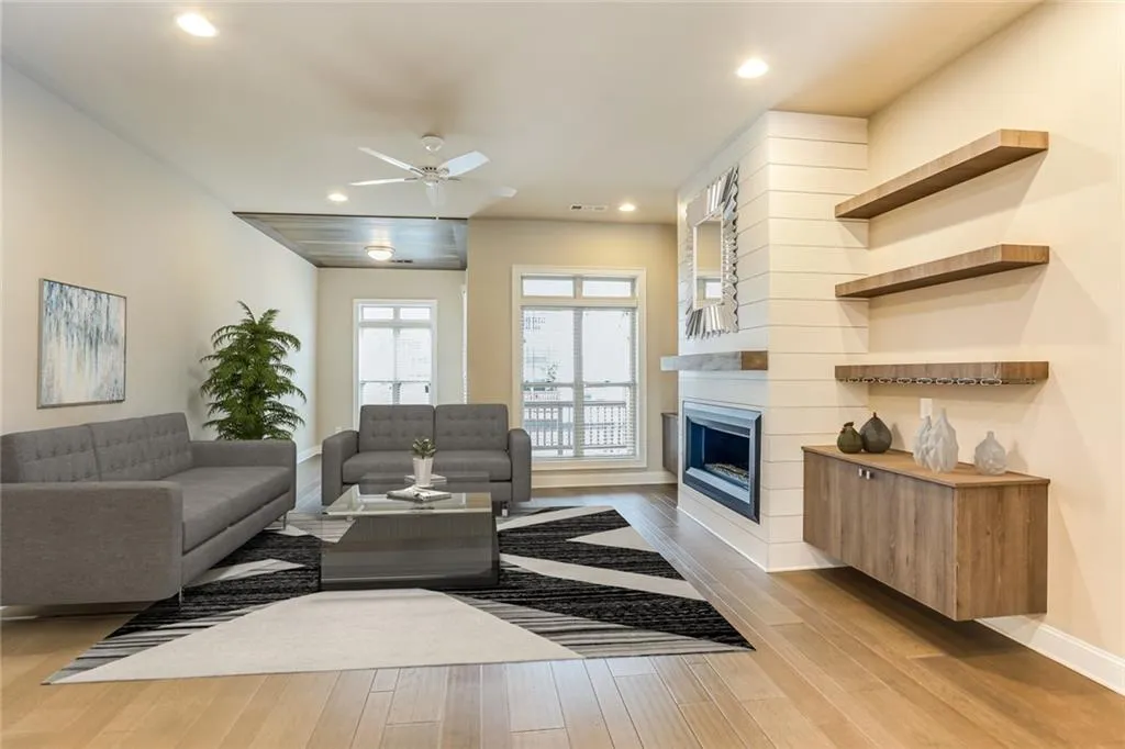 4224 Deming Circle, Sandy Springs, Georgia 30342, 3 Bedrooms Bedrooms, ,3 BathroomsBathrooms,Residential,Sold,4224 Deming Circle,6773223