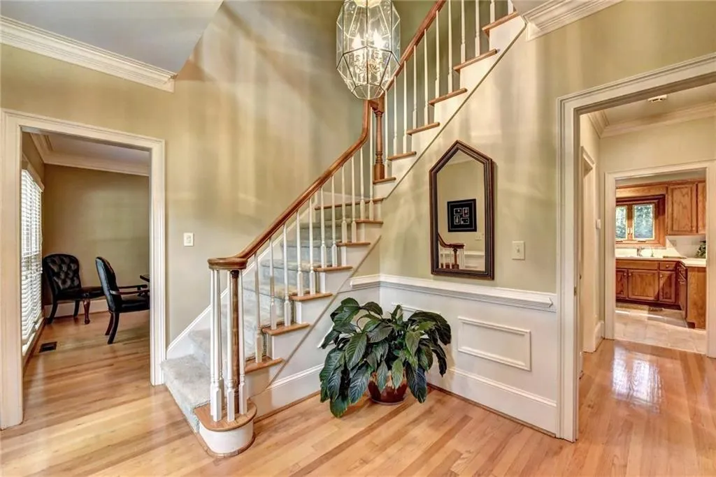 2065 Dunwoody Heritage Drive, Sandy Springs, Georgia 30350, 5 Bedrooms Bedrooms, ,3 BathroomsBathrooms,Residential,Sold,2065 Dunwoody Heritage Drive,5917709