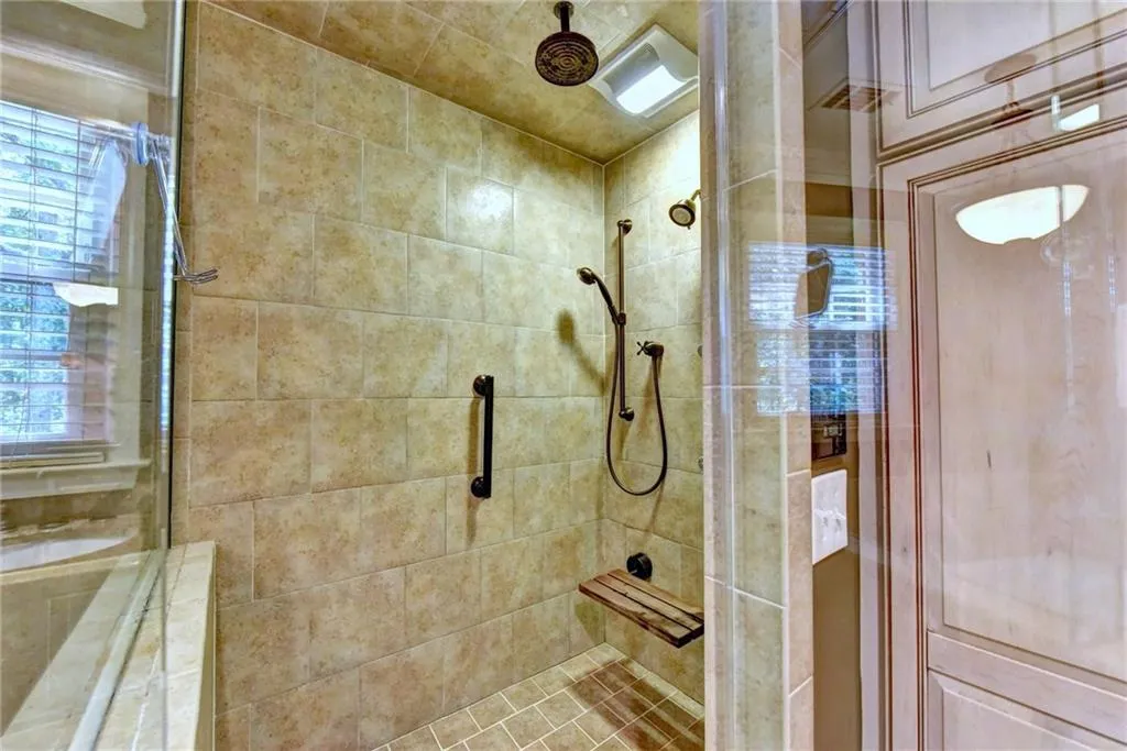 2065 Dunwoody Heritage Drive, Sandy Springs, Georgia 30350, 5 Bedrooms Bedrooms, ,3 BathroomsBathrooms,Residential,Sold,2065 Dunwoody Heritage Drive,5917709