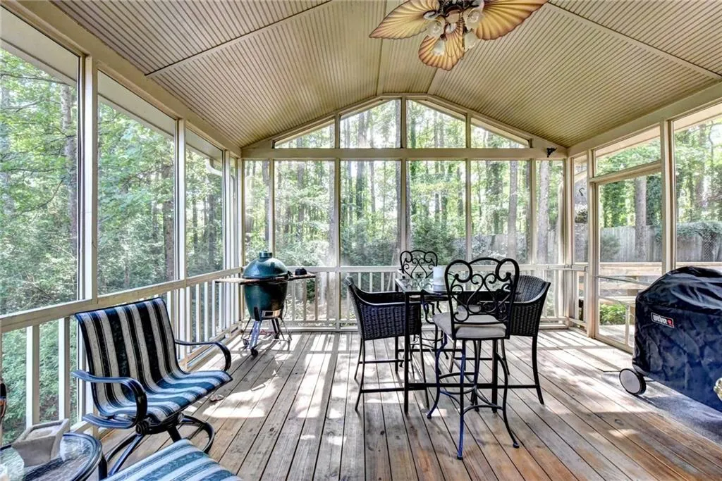 2065 Dunwoody Heritage Drive, Sandy Springs, Georgia 30350, 5 Bedrooms Bedrooms, ,3 BathroomsBathrooms,Residential,Sold,2065 Dunwoody Heritage Drive,5917709