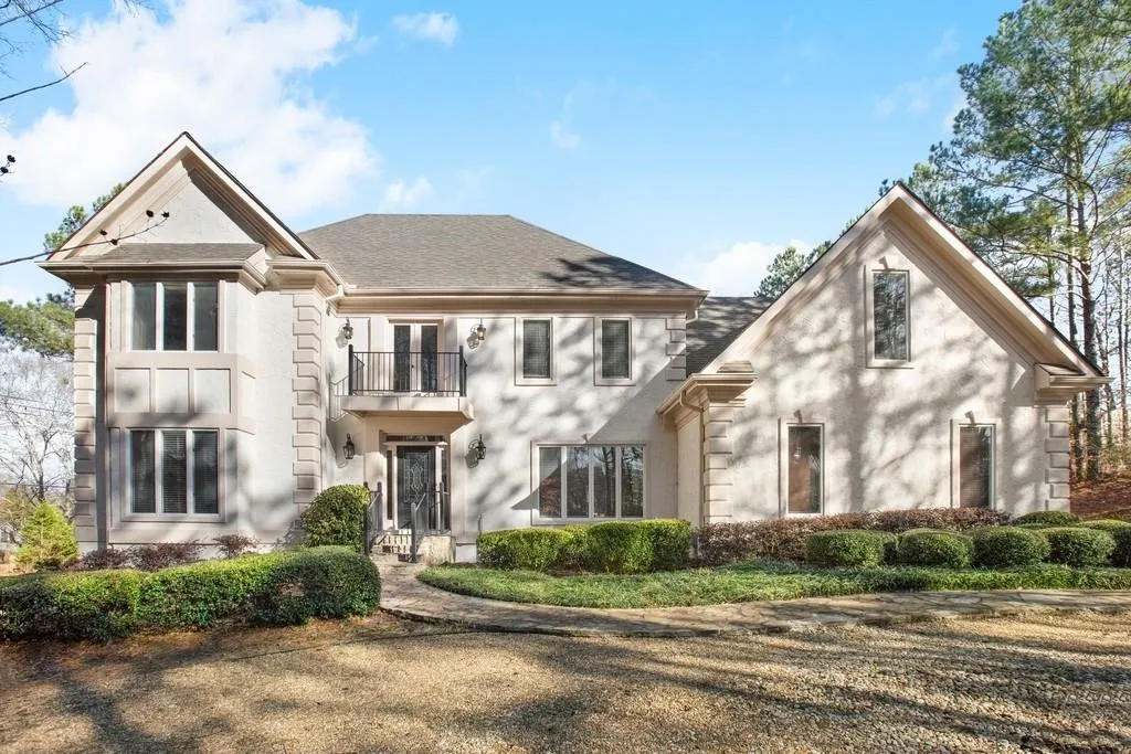 7485 S Spalding Lake Drive, Sandy Springs, Georgia 30350, 5 Bedrooms Bedrooms, ,4 BathroomsBathrooms,Residential,Sold,7485 S Spalding Lake Drive,6663922