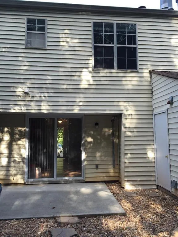 1904 Queen Anne Court, Sandy Springs, Georgia 30350, 2 Bedrooms Bedrooms, ,2 BathroomsBathrooms,Residential,Sold,1904 Queen Anne Court,5595855