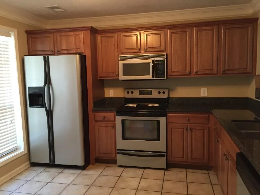 1904 Queen Anne Court, Sandy Springs, Georgia 30350, 2 Bedrooms Bedrooms, ,2 BathroomsBathrooms,Residential,Sold,1904 Queen Anne Court,5595855