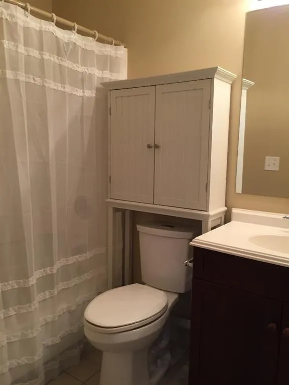 1904 Queen Anne Court, Sandy Springs, Georgia 30350, 2 Bedrooms Bedrooms, ,2 BathroomsBathrooms,Residential,Sold,1904 Queen Anne Court,5595855