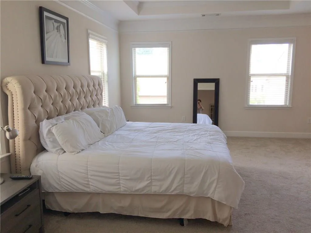 5566 High Point Road, Atlanta, Georgia 30342, 4 Bedrooms Bedrooms, ,3 BathroomsBathrooms,Residential,Sold,5566 High Point Road,5809003 5566 High Point Road, Atlanta, Georgia 30342, 4 Bedrooms Bedrooms, ,3 BathroomsBathrooms,Residential,Sold,5566 High Point Road,5809003