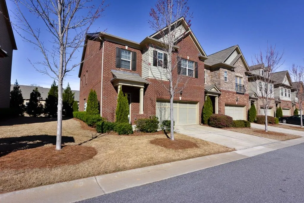 5566 High Point Road, Atlanta, Georgia 30342, 4 Bedrooms Bedrooms, ,3 BathroomsBathrooms,Residential,Sold,5566 High Point Road,5809003 5566 High Point Road, Atlanta, Georgia 30342, 4 Bedrooms Bedrooms, ,3 BathroomsBathrooms,Residential,Sold,5566 High Point Road,5809003