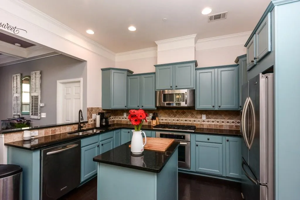 5566 High Point Road, Atlanta, Georgia 30342, 4 Bedrooms Bedrooms, ,3 BathroomsBathrooms,Residential,Sold,5566 High Point Road,5809003 5566 High Point Road, Atlanta, Georgia 30342, 4 Bedrooms Bedrooms, ,3 BathroomsBathrooms,Residential,Sold,5566 High Point Road,5809003