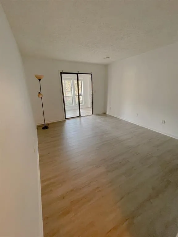 9400 Roberts Drive Unit 1a, Sandy Springs, Georgia 30350, 2 Bedrooms Bedrooms, ,Residential,Sold,9400 Roberts Drive Unit 1a,6829714