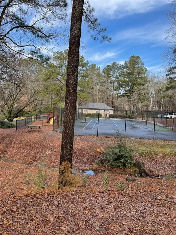 9400 Roberts Drive Unit 1a, Sandy Springs, Georgia 30350, 2 Bedrooms Bedrooms, ,Residential,Sold,9400 Roberts Drive Unit 1a,6829714