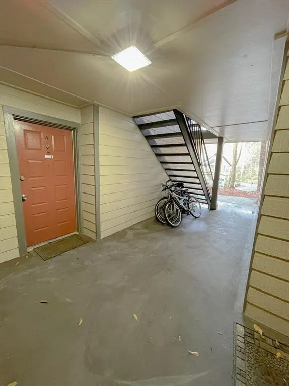 9400 Roberts Drive Unit 1a, Sandy Springs, Georgia 30350, 2 Bedrooms Bedrooms, ,Residential,Sold,9400 Roberts Drive Unit 1a,6829714