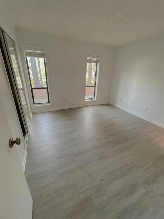 9400 Roberts Drive Unit 1a, Sandy Springs, Georgia 30350, 2 Bedrooms Bedrooms, ,Residential,Sold,9400 Roberts Drive Unit 1a,6829714