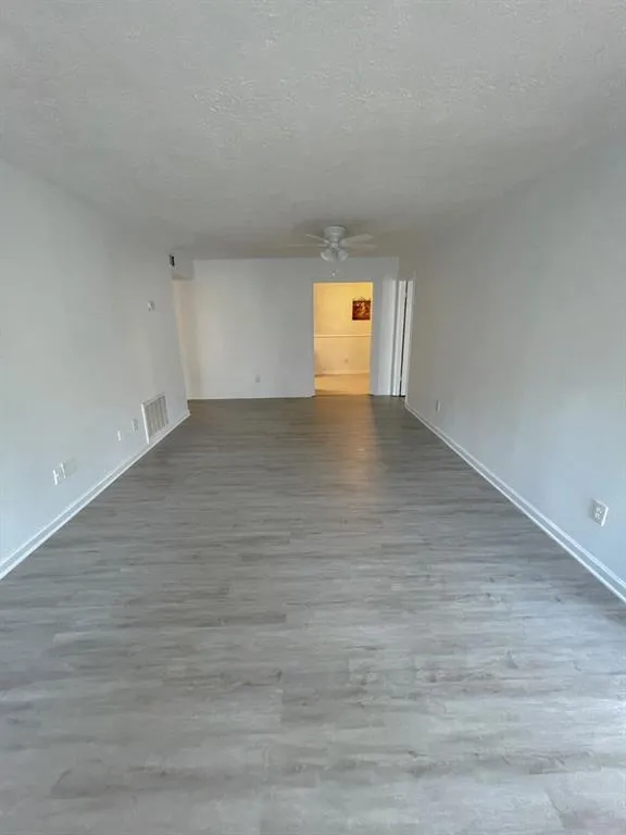 9400 Roberts Drive Unit 1a, Sandy Springs, Georgia 30350, 2 Bedrooms Bedrooms, ,Residential,Sold,9400 Roberts Drive Unit 1a,6829714