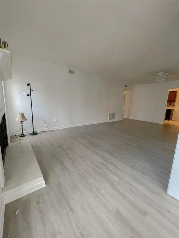 9400 Roberts Drive Unit 1a, Sandy Springs, Georgia 30350, 2 Bedrooms Bedrooms, ,Residential,Sold,9400 Roberts Drive Unit 1a,6829714