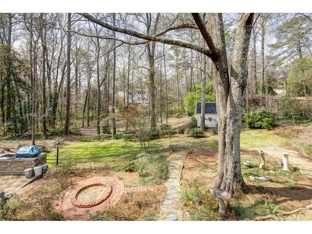 8210 Innsbruck Drive, Dunwoody, Georgia 30350, 6 Bedrooms Bedrooms, ,4 BathroomsBathrooms,Residential,Sold,8210 Innsbruck Drive,5892064