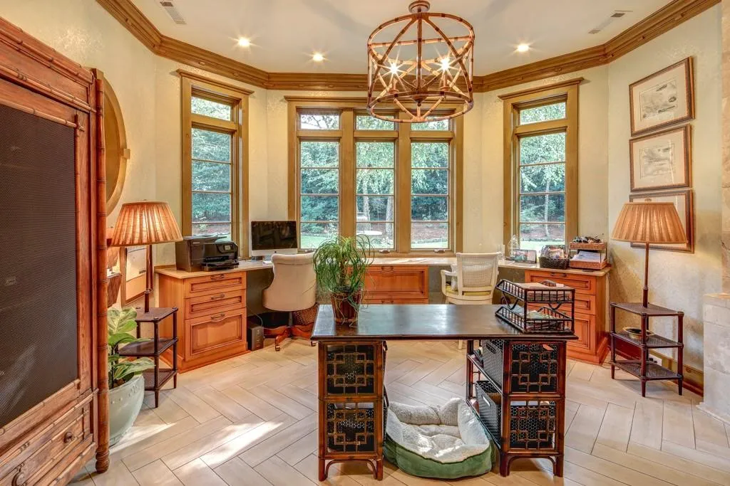5 Old Stratton Chase, Sandy Springs, Georgia 30328, 5 Bedrooms Bedrooms, ,4 BathroomsBathrooms,Residential,Sold,5 Old Stratton Chase,6810349