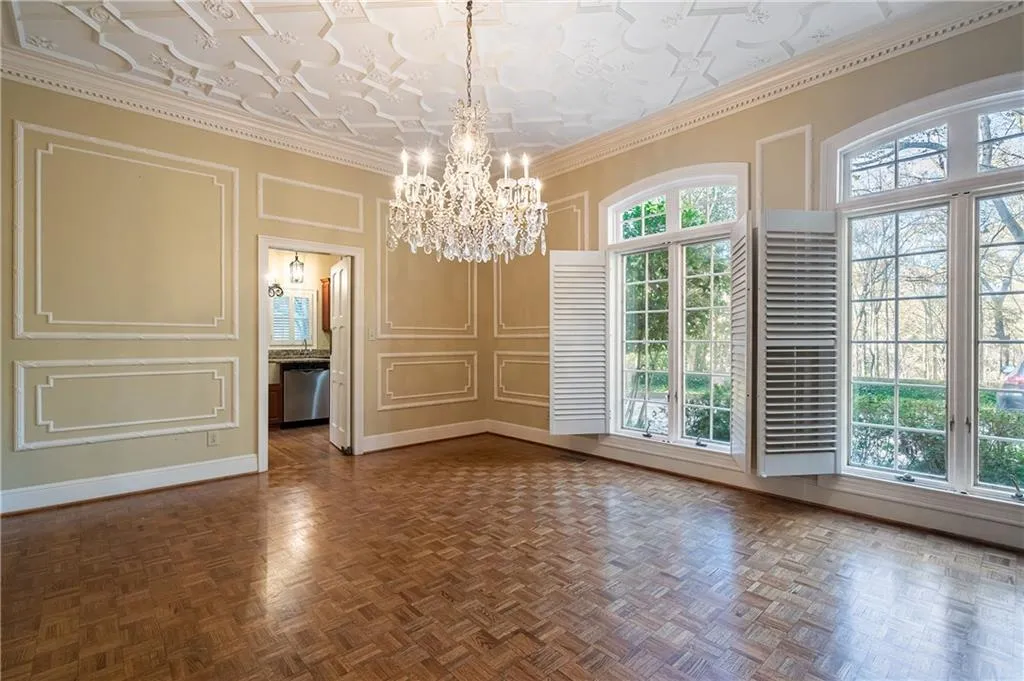 1660 Winterthur Close, Atlanta, Georgia 30328, 5 Bedrooms Bedrooms, ,4 BathroomsBathrooms,Residential,Sold,1660 Winterthur Close,6810130