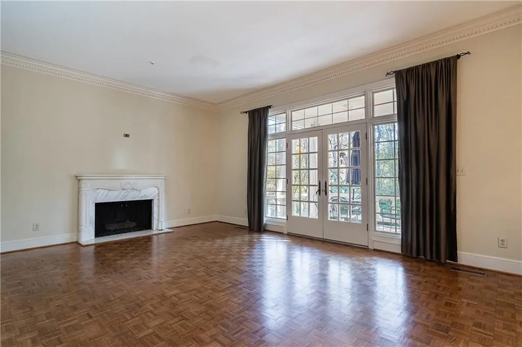 1660 Winterthur Close, Atlanta, Georgia 30328, 5 Bedrooms Bedrooms, ,4 BathroomsBathrooms,Residential,Sold,1660 Winterthur Close,6810130