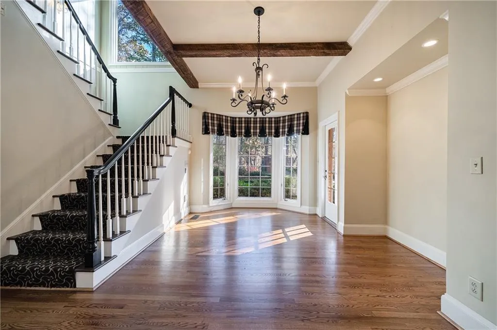 1660 Winterthur Close, Atlanta, Georgia 30328, 5 Bedrooms Bedrooms, ,4 BathroomsBathrooms,Residential,Sold,1660 Winterthur Close,6810130
