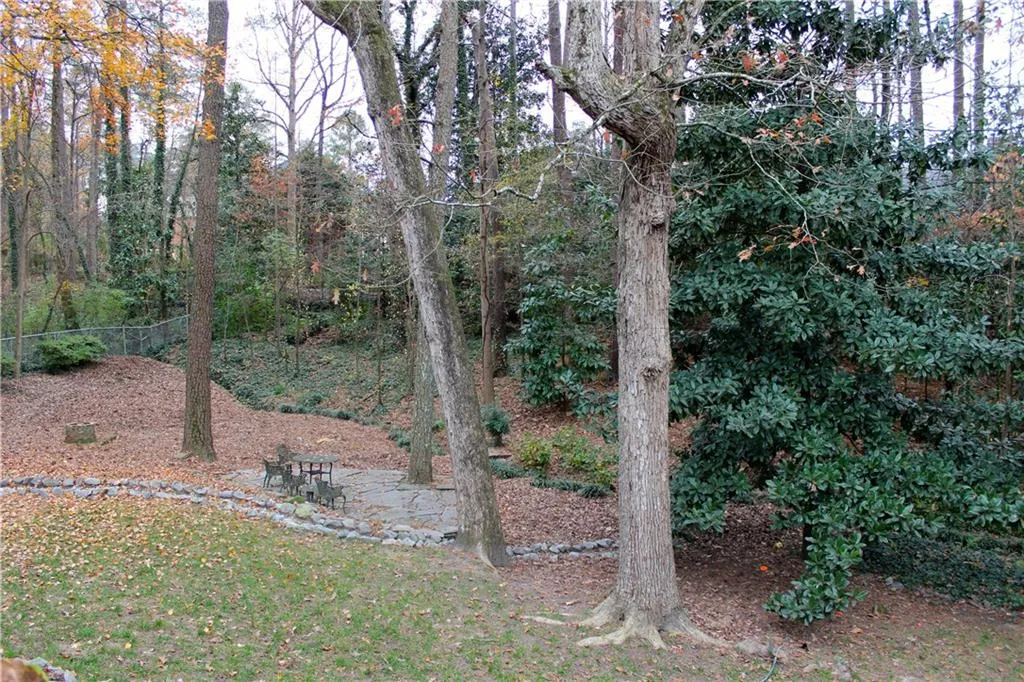 140 River Springs Drive, Sandy Springs, Georgia 30328, 4 Bedrooms Bedrooms, ,3 BathroomsBathrooms,Residential,Sold,140 River Springs Drive,5622630