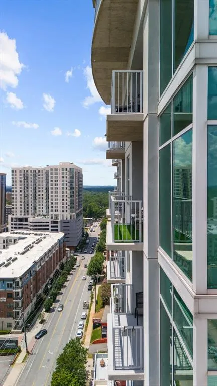 250 Pharr Road Ne Unit 1618, Atlanta, Georgia 30305, 2 Bedrooms Bedrooms, ,2 BathroomsBathrooms,Residential,For Sale,250 Pharr Road Ne Unit 1618,7617061
