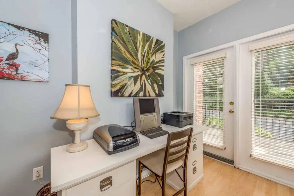 5559 Glenridge Drive Unit 1101, Atlanta, Georgia 30342, 2 Bedrooms Bedrooms, ,1 BathroomBathrooms,Residential,Sold,5559 Glenridge Drive Unit 1101,5890156