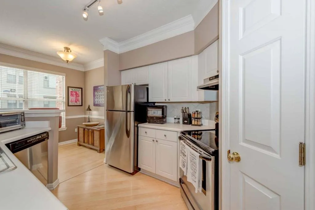 5559 Glenridge Drive Unit 1101, Atlanta, Georgia 30342, 2 Bedrooms Bedrooms, ,1 BathroomBathrooms,Residential,Sold,5559 Glenridge Drive Unit 1101,5890156